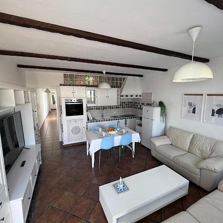 La Casita De Yolanda Apartment Caleta de Sebo Bagian luar foto